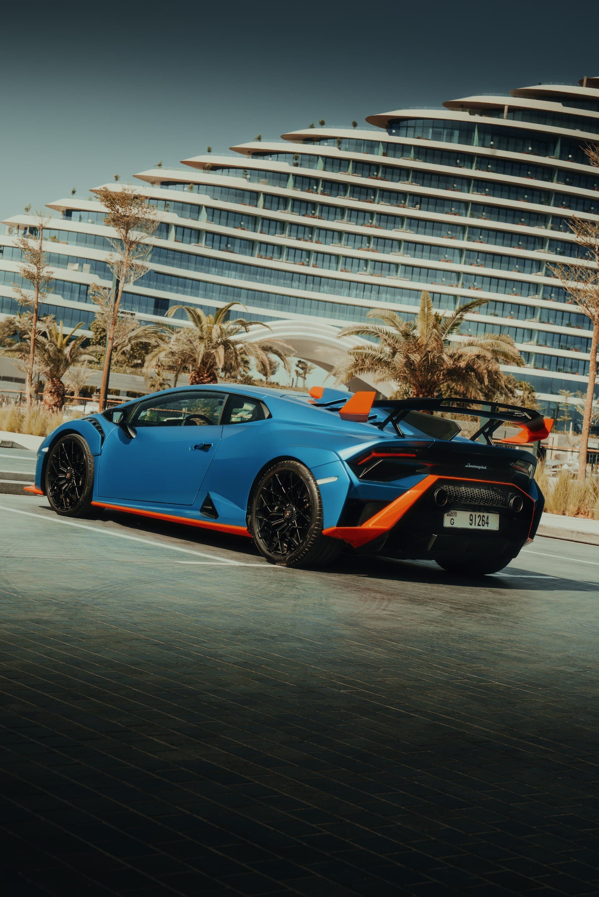 800 Motor Guru premium auto repair Dubai