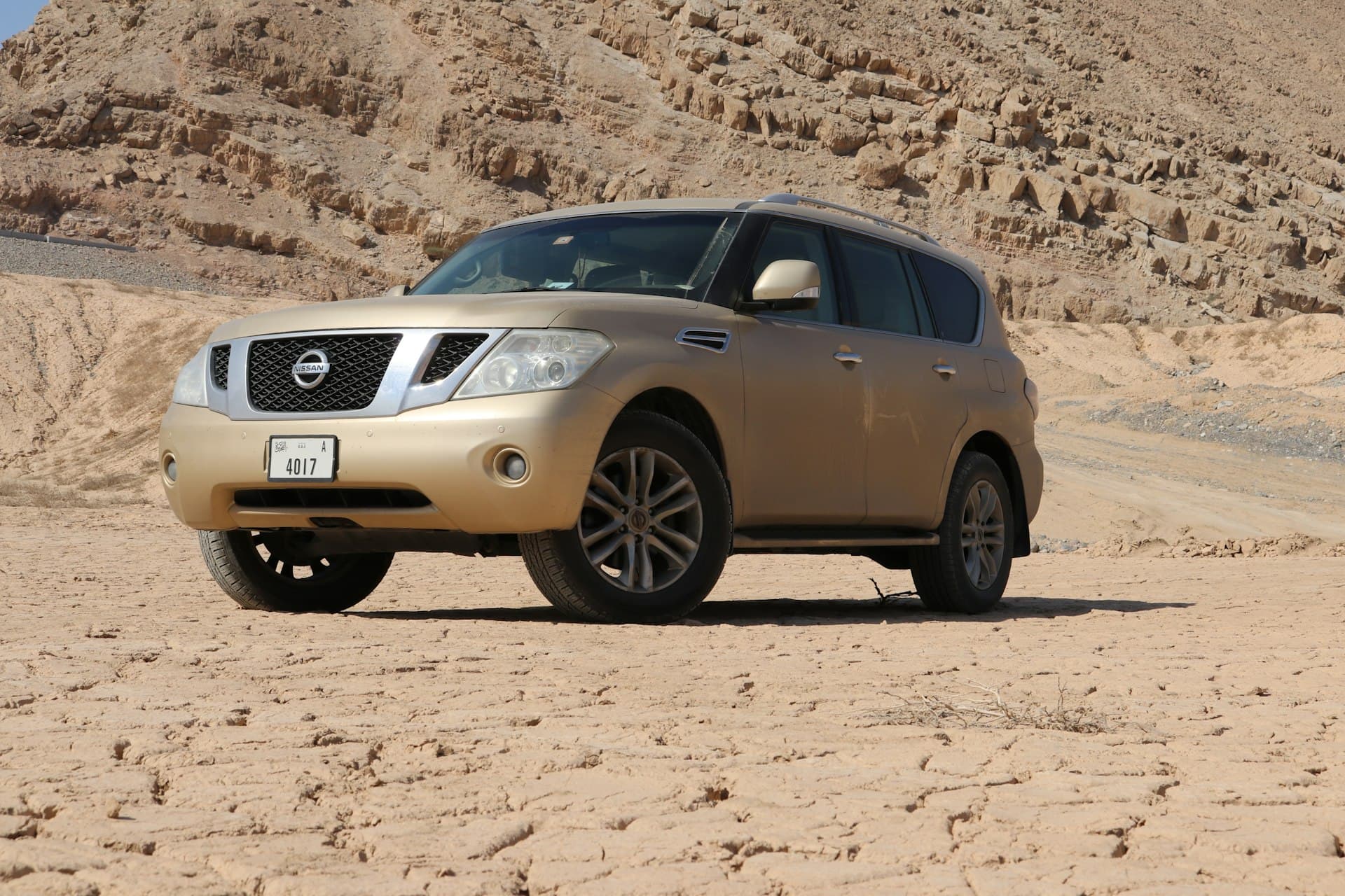 800 Motor Guru premium auto repair Dubai